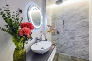 Kúpeľňa v ubytovaní DiVine Luxury Apartment Blue