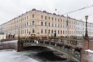 Imagen de la galería de Na Konyushennom Apartments, en San Petersburgo