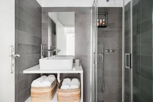 A bathroom at 30villa Rd