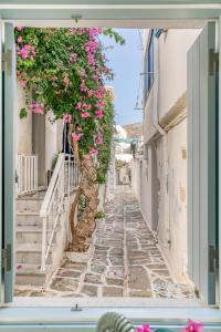 Φωτογραφία από το άλμπουμ του Kastro House - Sea view in Parikia city center στην Παροικιά