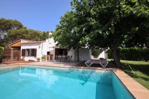 Bazén v ubytování Villa PROVENZAL PETIT - PROVENZA nebo v jeho okolí