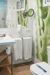 Un baño de Hotel Aloe Canteras