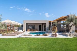 The swimming pool at or close to Mirena Luxury Living-Casa di Maria