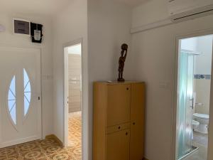 Fotografie z fotogalerie ubytování Charming new house on islandfew steps from the sea v destinaci Kali