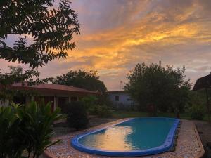 Piscina di Hotel Cocodrilo Sierpe o nelle vicinanze