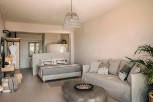 A seating area at Votsalo Suite-Grand Blue Beach Residence