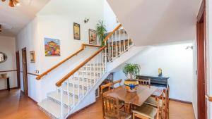 Zdjęcie z galerii obiektu Villa el Cerrillo Málaga - Churriana by Ruralidays w Maladze