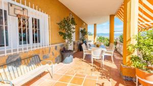 Część wypoczynkowa w obiekcie Villa el Cerrillo Málaga - Churriana by Ruralidays