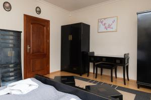 Łóżko lub łóżka w pokoju w obiekcie Gdynia Centrum Wyjątkowy Apartament przy Promenadzie z Balkonem by Noclegi Renters