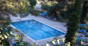 Bazén v ubytování Forest Park Hotel nebo v jeho okolí