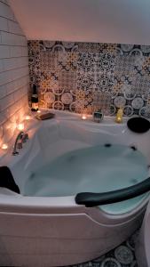 Gallery image of SPA apartment YIN - hot tub, sauna, spa in Novi Sad