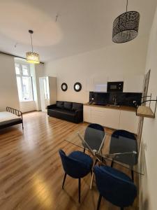 Posedenie v ubytovaní Apartamenty Mikubo Wrocław