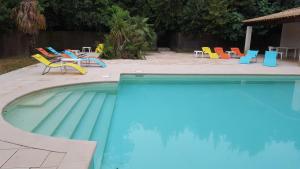 Maison de 3 chambres avec piscine partagee terrasse amenagee et wifi a Lagrasse tesisinde veya buraya yakın yüzme havuzu