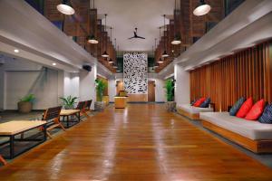 Posezení v ubytování Hotel NEO+ Kuta Legian by ASTON
