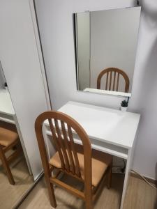 Fotografie z fotogalerie ubytování Habitaciones con baño compartido en bonito Apartamento en Badalona v destinaci Badalona