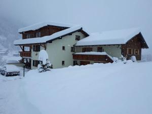 Loretz Luzia during the winter