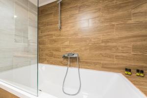 Kúpeľňa v ubytovaní Luxury Penthouse in Kolonaki with view + 36 fotografií