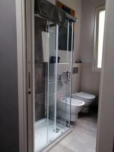 Koupelna v ubytování Incantevole nuovo appartamento in zona centrale a Torino