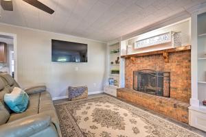 Gallery image of Port St Joe Getaway with Large Yard and Fire Pit! in Oak Grove