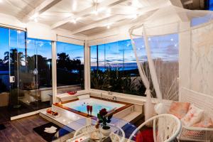 Бассейн в Resort Villa La Perla Sul Mare или поблизости