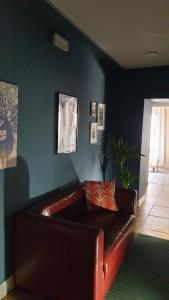 A seating area at Albergo la Svolta