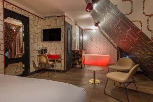Gallery image of Idol Hotel in Paris