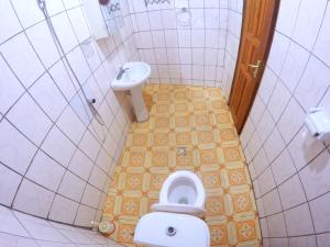 Ένα μπάνιο στο TrierHouse +6 φωτογραφίες