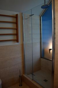 Ванная комната в Sea Art Hotel