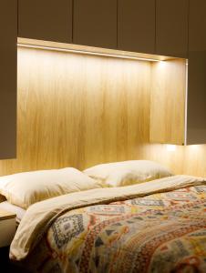 Ένα ή περισσότερα κρεβάτια σε δωμάτιο στο Apartman 34 Razloga +22 φωτογραφίες