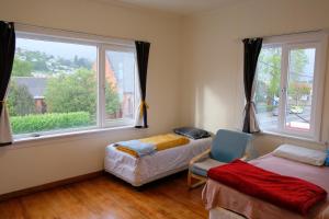 Postel nebo postele na pokoji v ubytování 3 spacious bedrooms