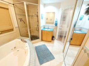 O baie la Paradise in heart of Poconos FaSt InTeRnEt Close to All Attractions