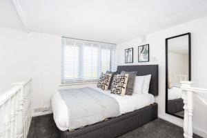 Gallery image of Elmsleigh Lofts by Sorted Stay in Southend-on-Sea