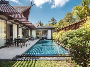 Bazén v ubytování Anantara Mai Khao Phuket Villas nebo v jeho okolí