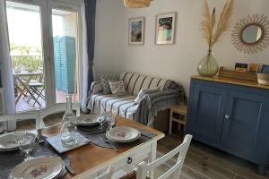 Posedenie v ubytovaní Very cosy apartment at 200 m from the beaches
