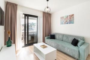 Apartments & Rooms Fisherman's Luck的休息区