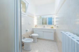 Phòng tắm tại We Home - RICCIONE LOFT Altavilla +58 ảnh