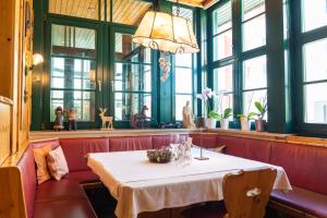 Restauracja lub miejsce do jedzenia w obiekcie Gasthof OHR