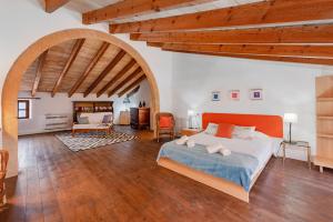 A bed or beds in a room at Jesus Még 15 kép