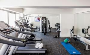 Fitness centrum a/nebo fitness zařízení v ubytování Hyatt Regency Brisbane
