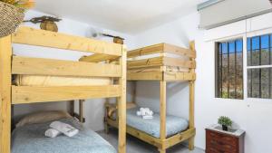 Posteľ alebo postele v izbe v ubytovaní Casa Rural La Milla Verde Málaga - Campanillas by Ruralidays + 24 fotografií