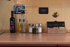 A kitchen or kitchenette at Genova-tra mare e centro storico