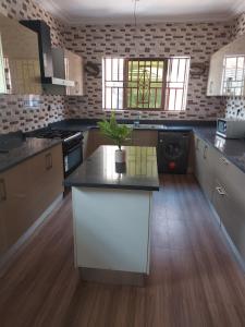 Köök või kööginurk majutusasutuses Masbella Airbnb