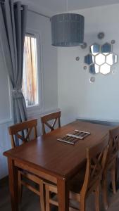 Fotografie z fotogalerie ubytování 2 pièces avec terrasse et vue sur les pistes v destinaci Isola 2000