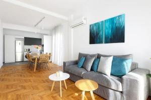 A seating area at Blue Delta Apartment Palaio Faliro