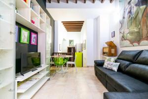 Posedenie v ubytovaní Cómodo y moderno apartamento centro Granada