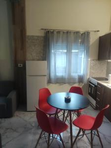 Kuchyň nebo kuchyňský kout v ubytování GCM 2 ROOMS kentro