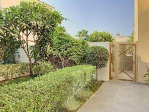 Zahrada ubytování Keyview -Villa, Al Reem 1, Arabian Ranches