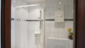 Et badeværelse på Ferienwohnung Harz + 20 billeder