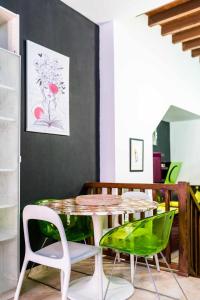 Posedenie v ubytovaní Cómodo y moderno apartamento centro Granada