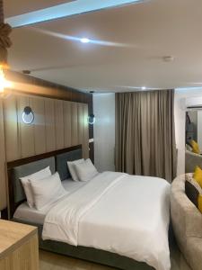 Φωτογραφία από το άλμπουμ του YP George σε Lekki +31 φωτογραφίες
